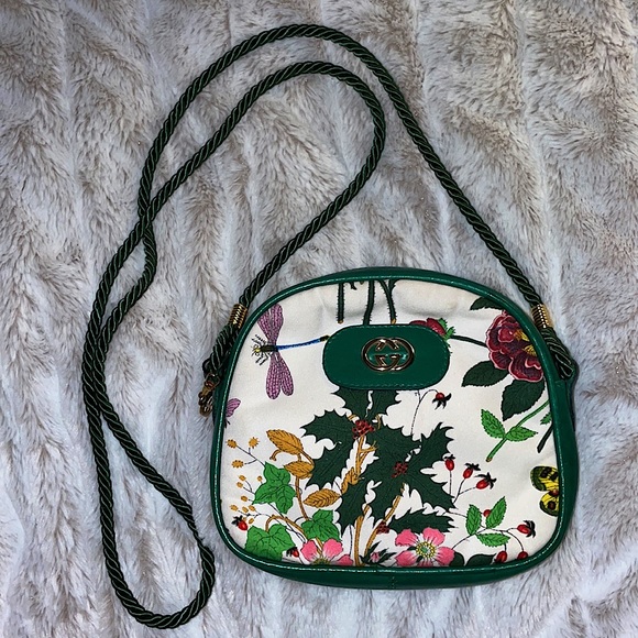 Preloved gucci floral crossbody pouch 💚 - Picture 2 of 7